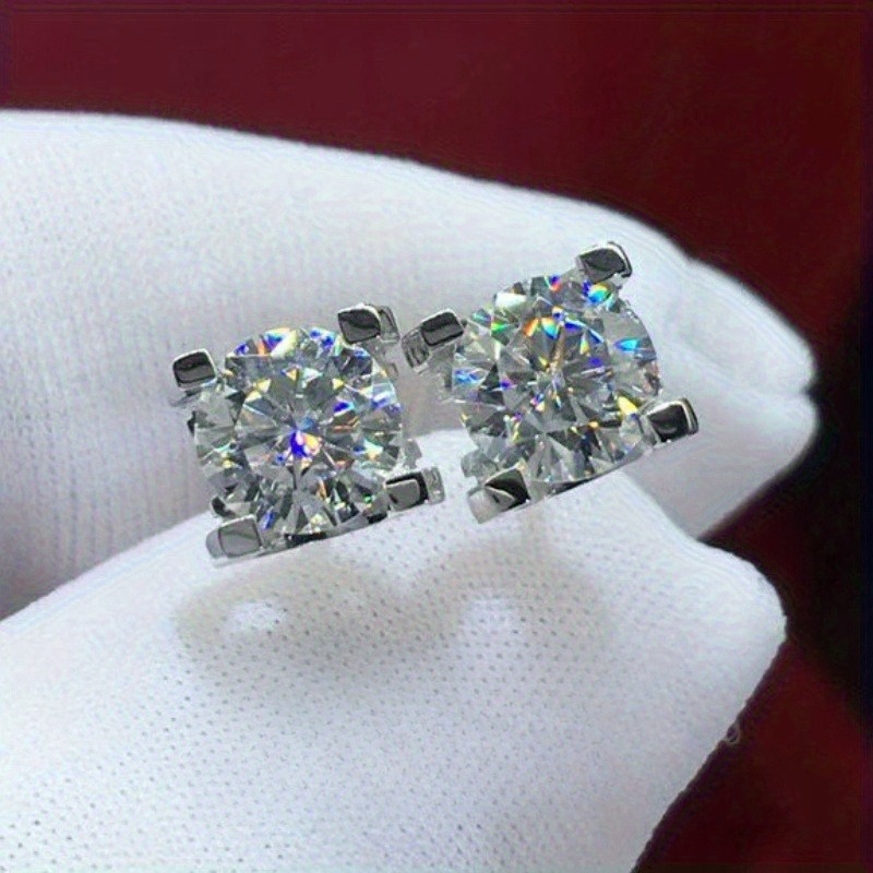 1pair 0.5/ 1Carat 925 Silver Moissanite Cow Head Earrings, Perfect for Anniversary Gifts Birthday Gifts, Premium Jewelry Gifts, Premium Jewelry Perfect for Women, Elegant Accessories, Women's Gifts, Trendy Earrings, Unique Design, Rhodium Plated, Fine Craftsmanship, Luxury Earrings, Rhodium Plated Earrings, Elegant Women, Fashion Enthusiasts