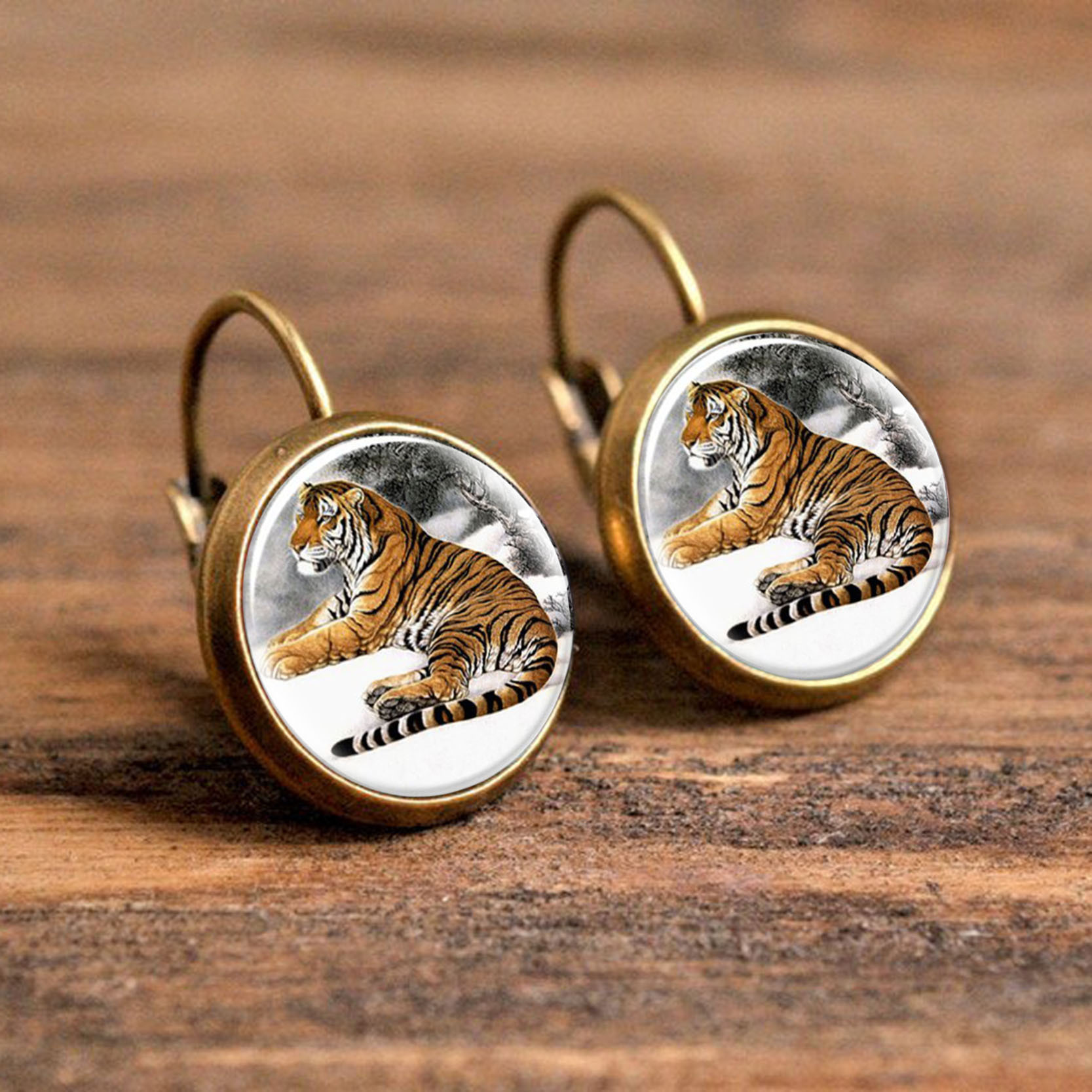 Creative Glass Animal Pattern Earrings, Retro Cartoon
