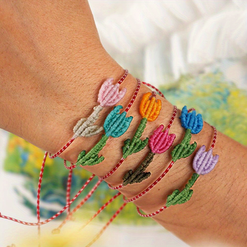 Handwoven Tulip Charm Bracelet - Adjustable Beaded Summer Jewelry