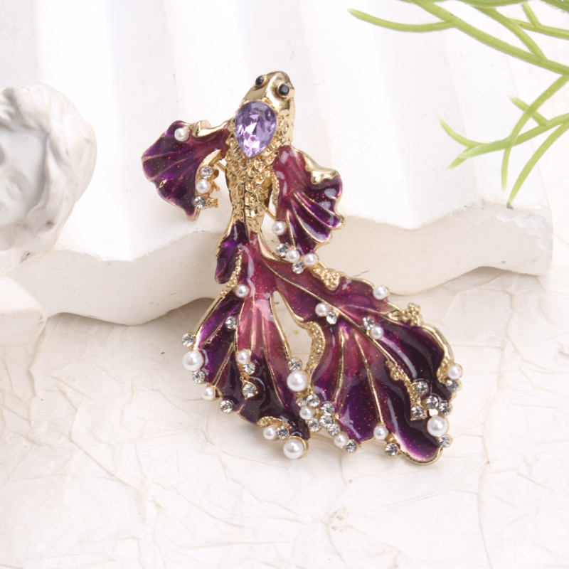 TEMU Exquisite Amethyst Goldfish Brooch With Pearl And Crystal Accents, Luxe Whimsical-themed Jewelry For Women, Sparkling Charm To Outfits, Ideal