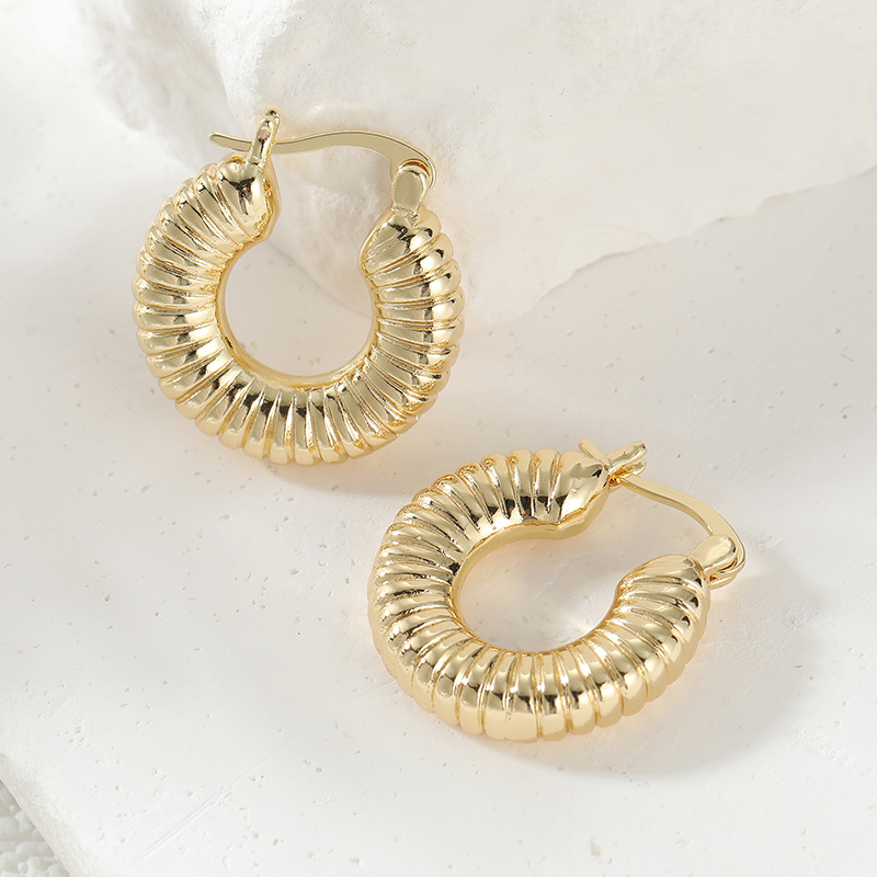 Women's Retro Hand Carved Round Dangle Earrings, Elegant