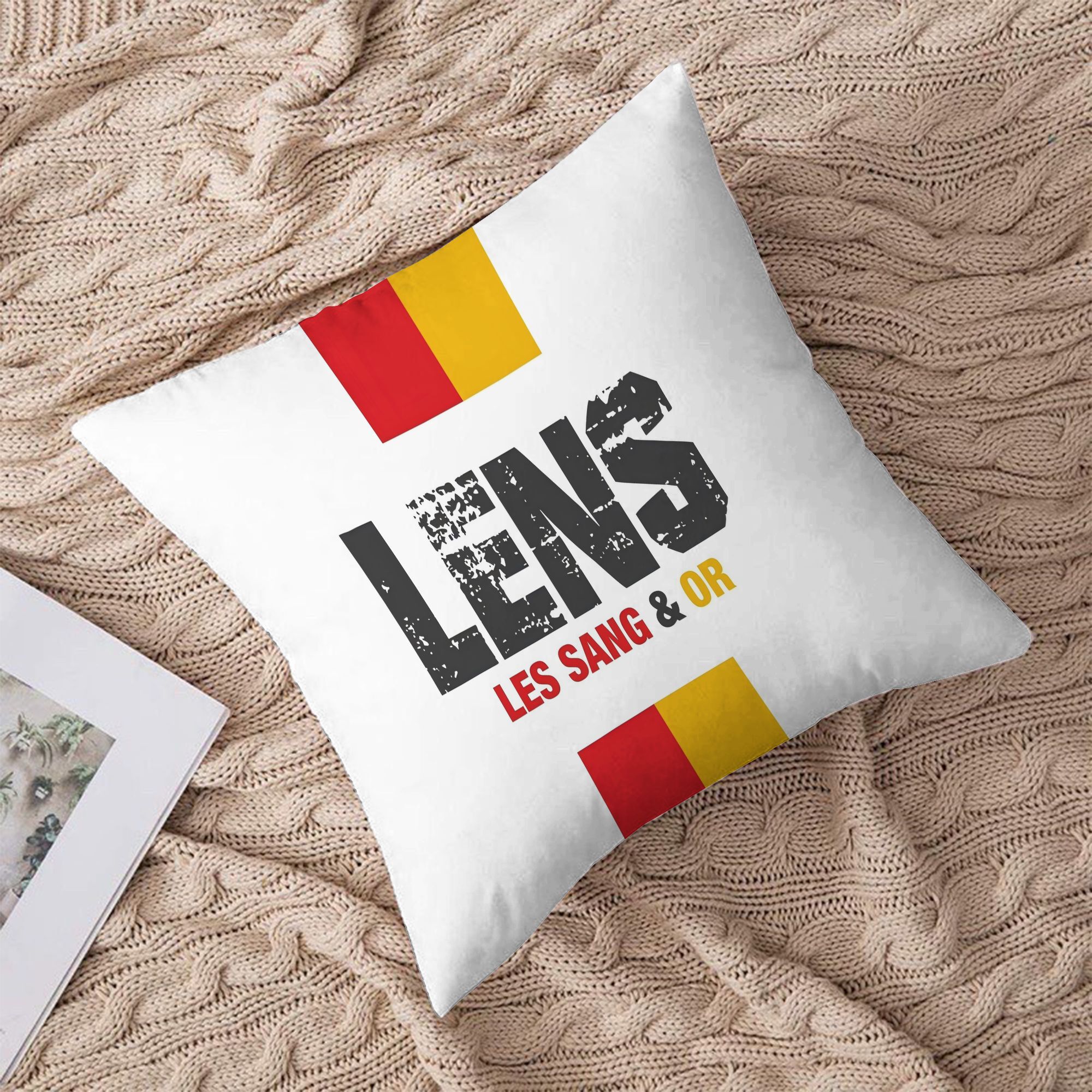 TEMU Housse de coussin décorative moderne avec logo Lens et rayures rouges et jaunes - Housse de coussin douce en peluche avec fermeture éclair pour
