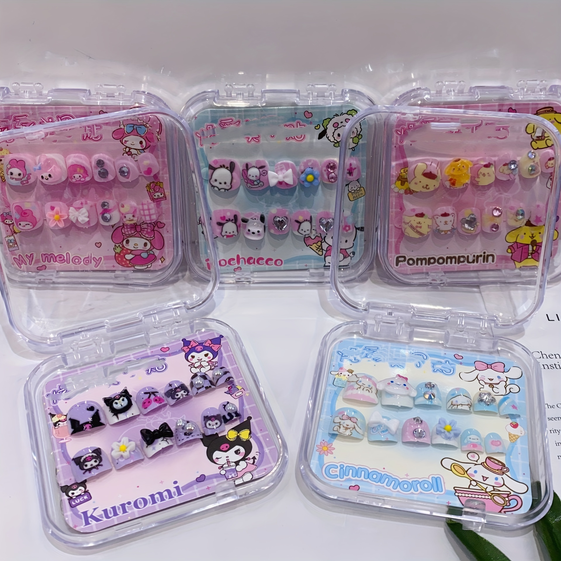 

A Box of Random Sanrio Characters Including Kuromiya, Melody, Cinnamon Dog, , And Pudding Dog, Featuring Cute Cartoon 3D Diamond Wearable Nail Stickers, Heart-Shaped Nail Decals for Girls [Licensed]