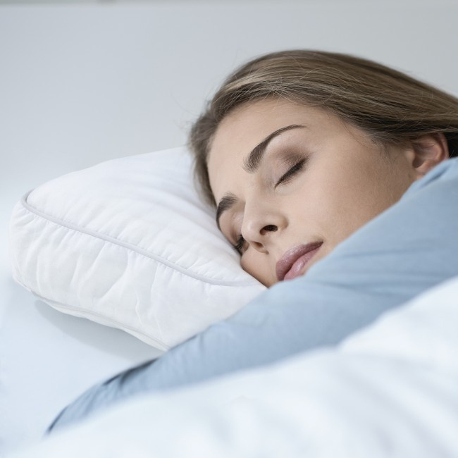 Single Leg Pillow with Adjustable Strap for Side Sleeping Knee Support