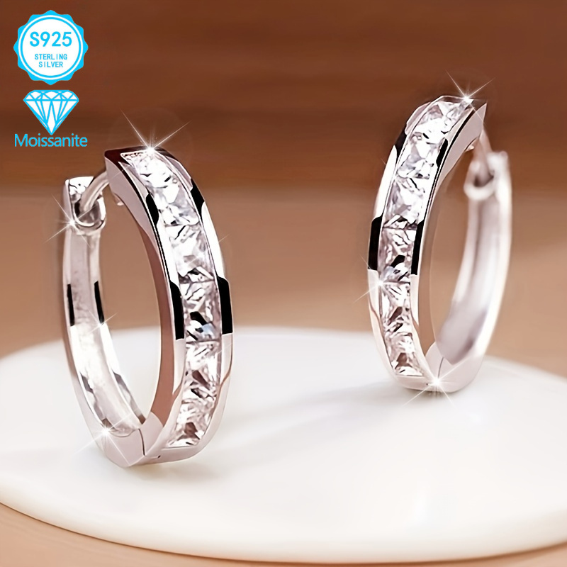   925 sterling silver moissanite earrings fashionable and simple sparkling daily wear for women hypoallergenic nickel free lightweight earrings suitable for any outfit and date as a gift for women Product details 0
