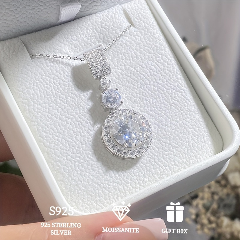 Luxury Round Moissanite Pendant Necklace, S925 Silver