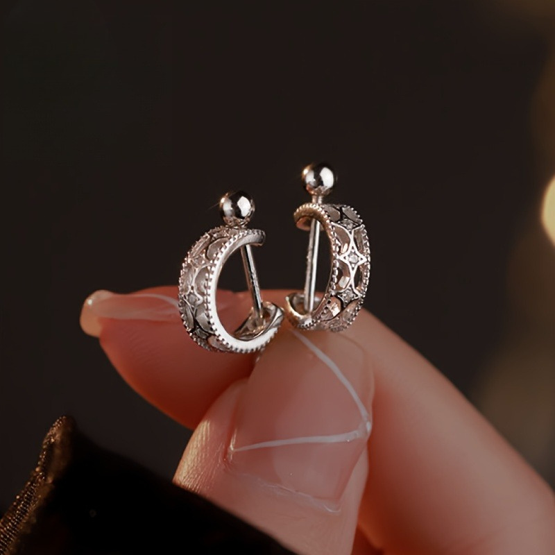   womens hollow star half round earrings urban     luxury niche 925 silver bone earrings round earrings hypoallergenic suitable for daily back to and festive occasions Product details 0