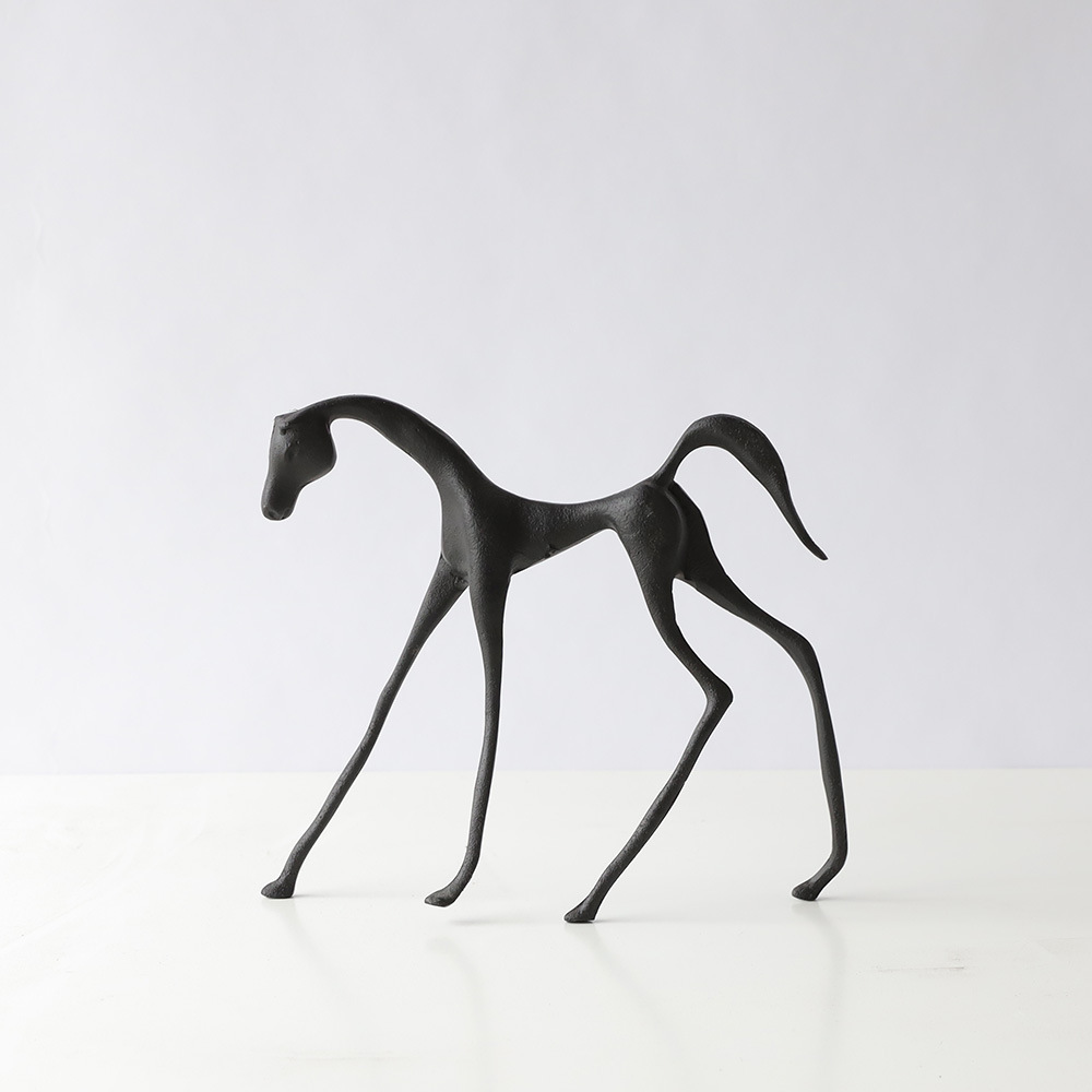 A European-Style Minimalist Geometric Metal Horse Figurine | Hollow Artistic Soft Decoration for Living Room Or Office Desktop Display, Modern Decor