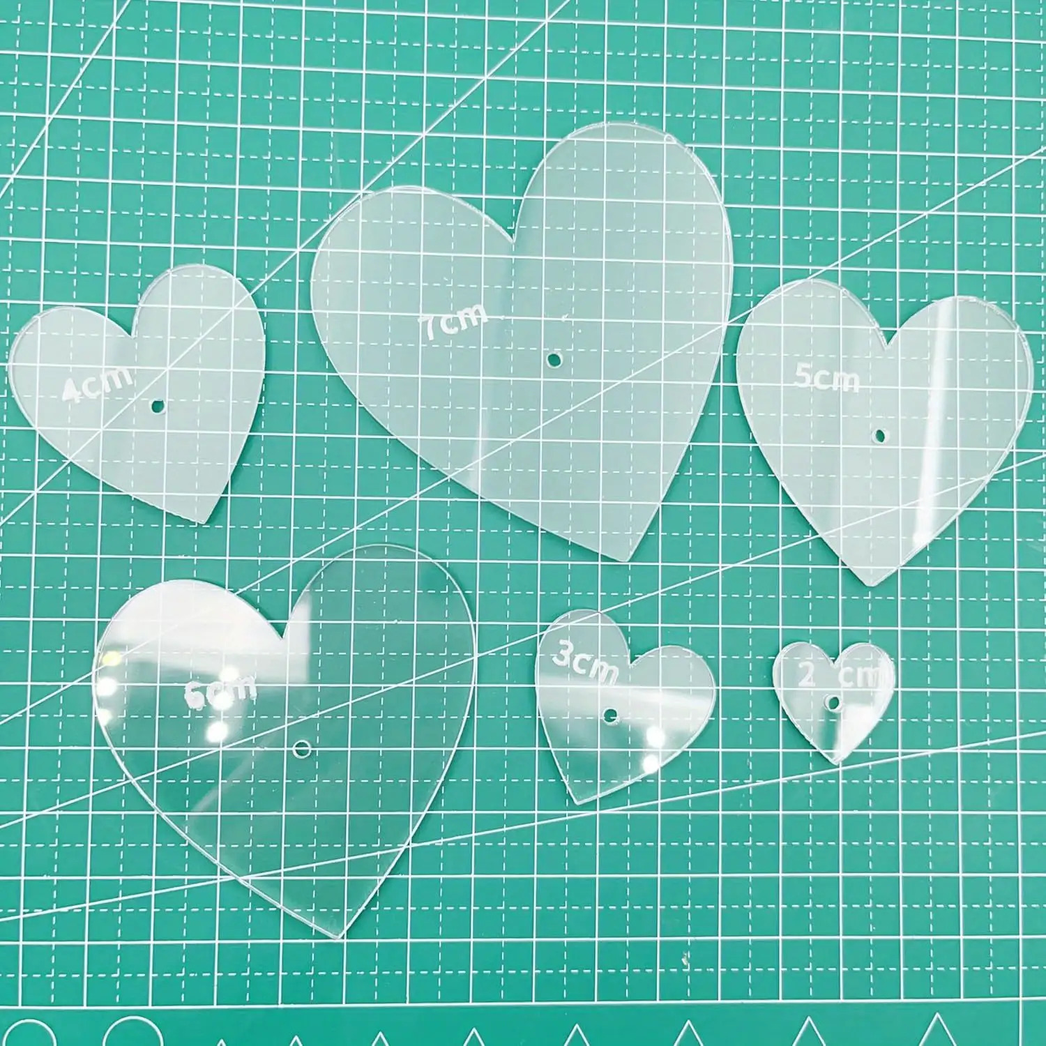 TEMU 6pcs Heart-shaped Sewing Templates- Transparent Acrylic Craft Molds, Heart Shapes(2cm, 3cm, 4cm) Suitable For Embroidery And - Precise Cutting