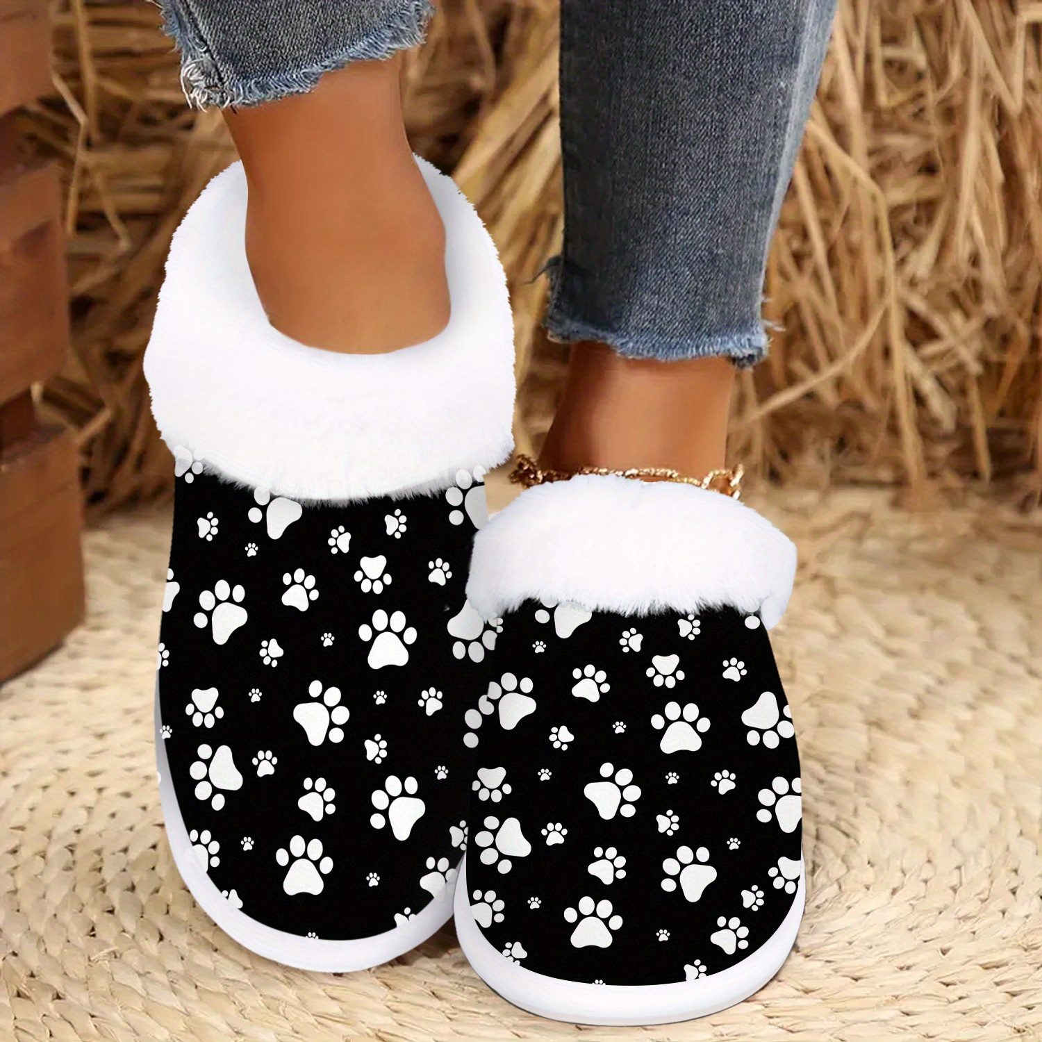 Wolf Paw Shoes With Paw Print Soles PRE-ORDER** Wolf Paw V1 Tiro
