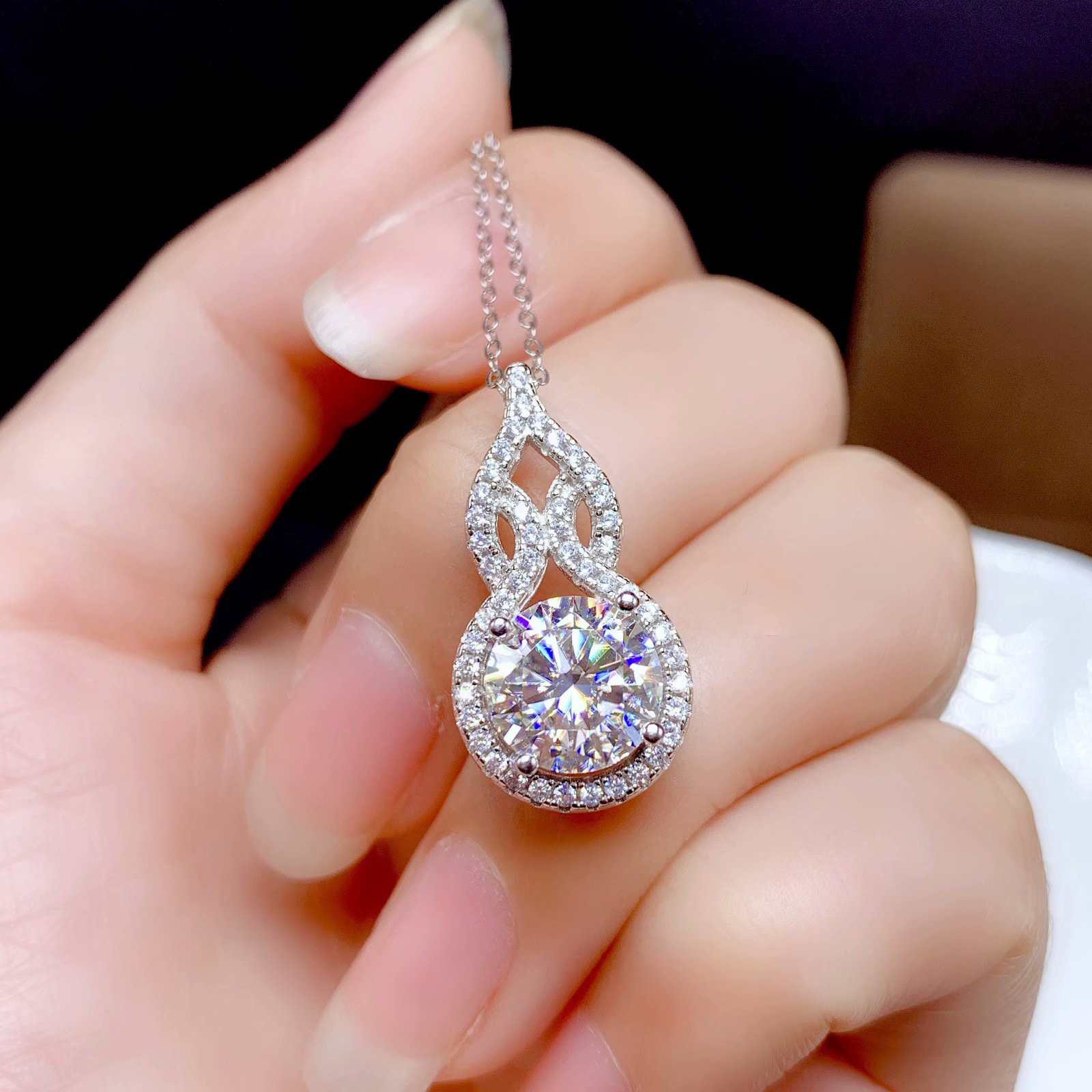 elegant 1 2 carat moissanite gourd pendant necklace classic four prong round diamond clavicle chain for women silvery plated   everyday party wear details 5