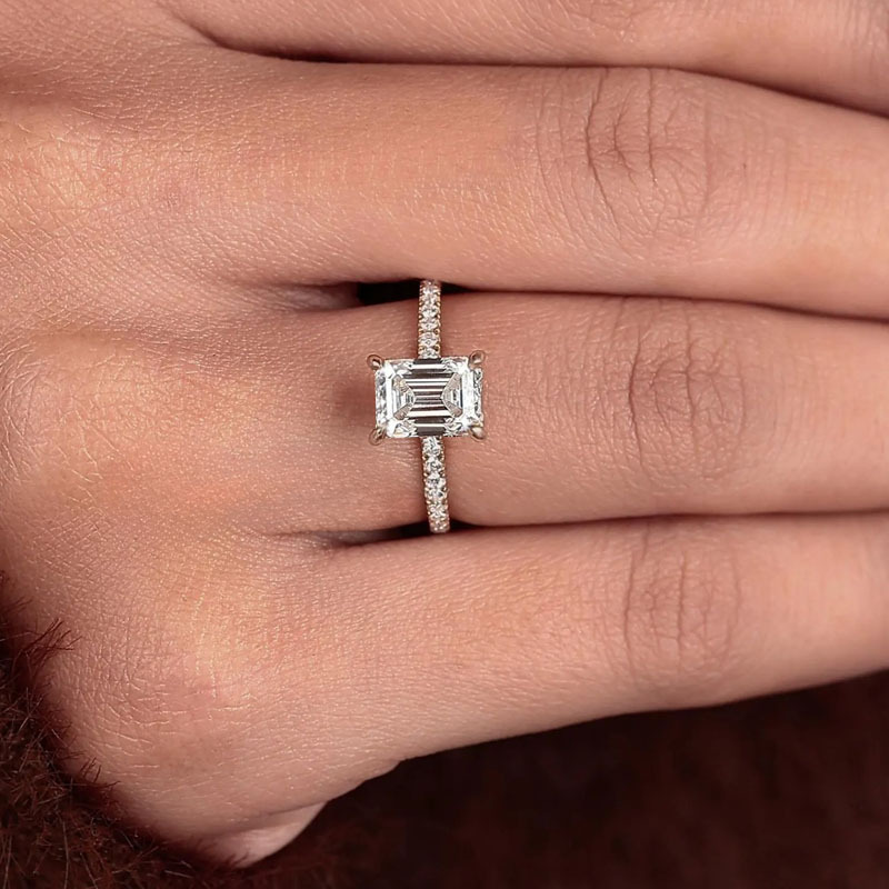 Women's 1/2/3 Carat White Moissanite Golden Ring in 925 Silver