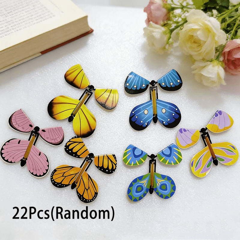 22pcs Random Color New And Flying Toy For Kids Birthday Party Christmas Halloween Favors Boys Girls Piñata Surprise Gift Classroom Prizes Party Packs, Kids' Multi-item Party Favor Packs