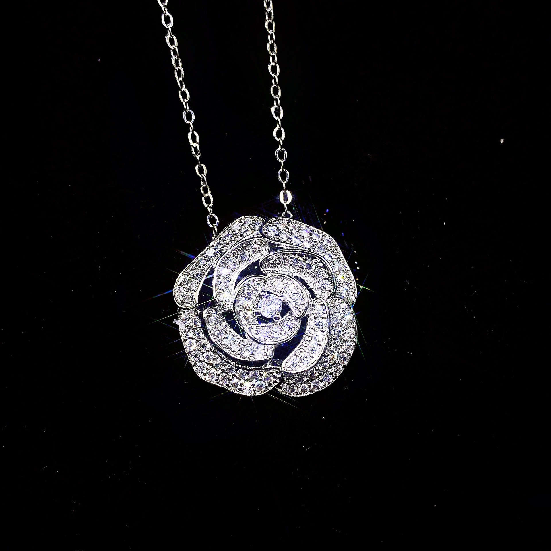 TEMU Collana con micro pavimentazione e zirconi brillanti a forma , come collana nuziale per fidanzamento, matrimonio, per donne, collana