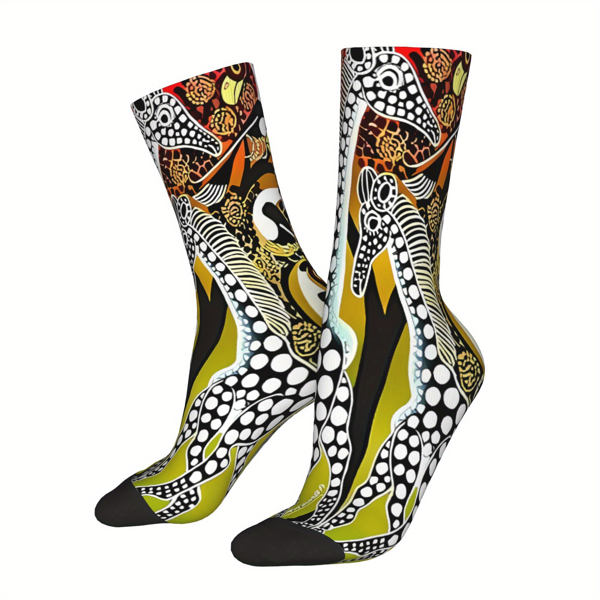 

1 Pair Of Men's Vibrant Giraffe Socks - Comfortable Polyester With Elastane, Breathable & , Design, Ideal For Casual Attire