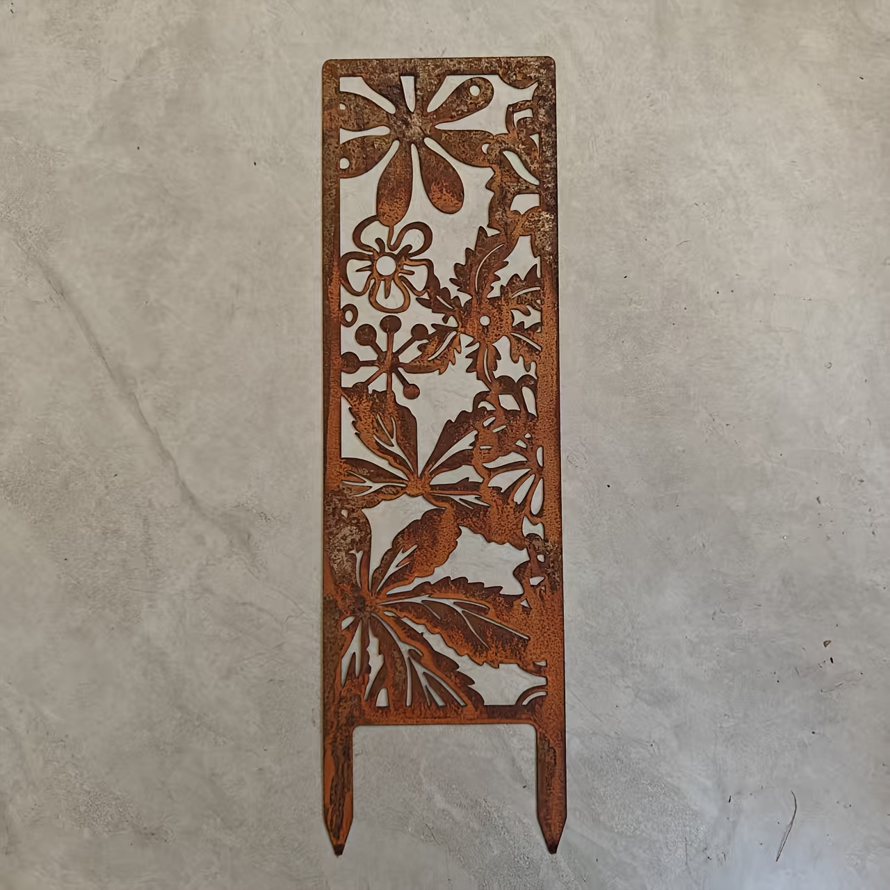 E-shop Rustikaler Metall-Blumensichtschutz – Schmiedeeiserner Gartenzaun, Blumensilhouetten-Design, dekorativer Sichtschutz für den Außenbereich,