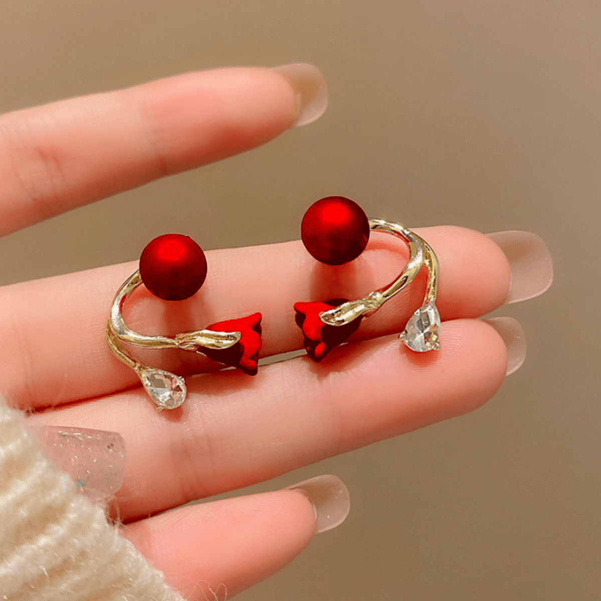 1 Pair Of Women's Fashion Stud Earrings, Simple And Versatile With An Elegant Design Featuring Tulip And Rose Elements, Suitable For Daily Wear And Holiday Gifts