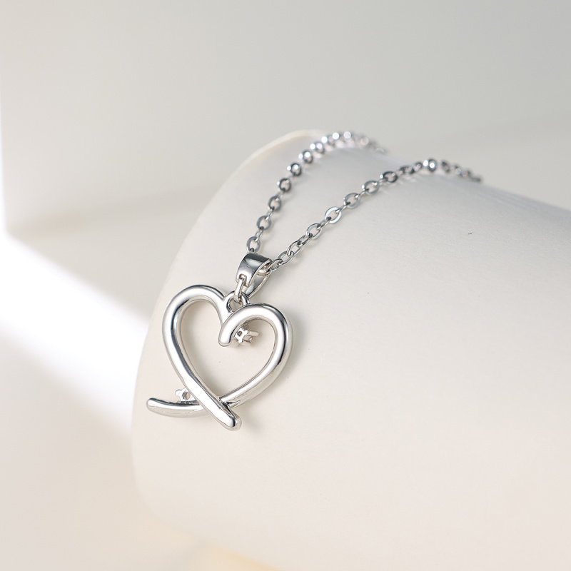 High-Quality Copper Heart Line Zirconia Necklace
