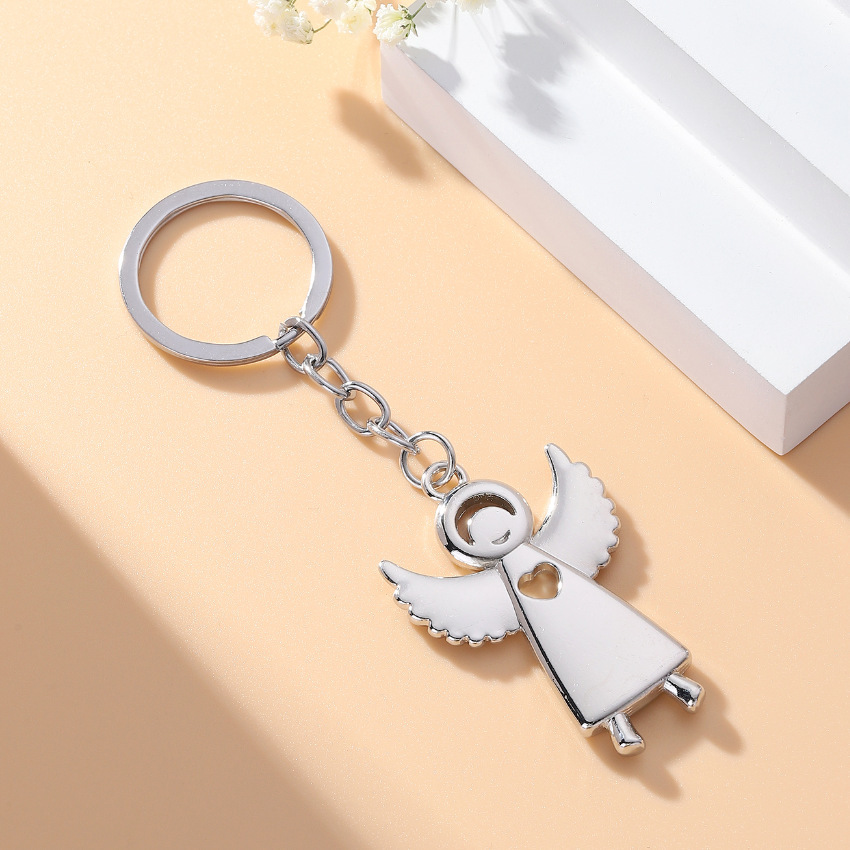 Image of 1pc Vintage Metal Keychain Of An Girl For Men, In 3 Styles, Ideal For Car Keys And A Perfect Gift For Couples
