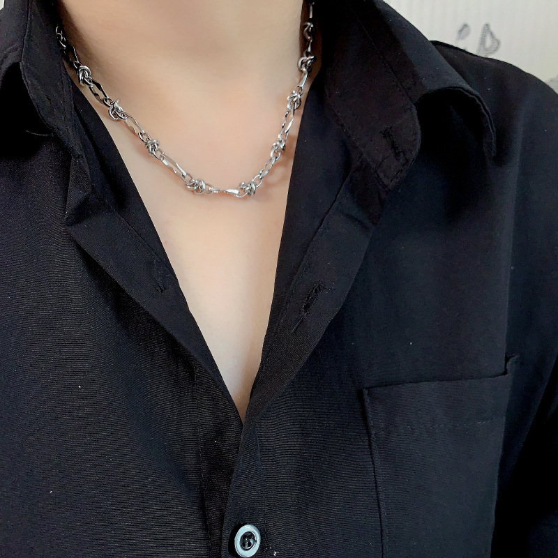 Men's Silvery Thorn Knot Necklace, Hip-Hop Style Accessory