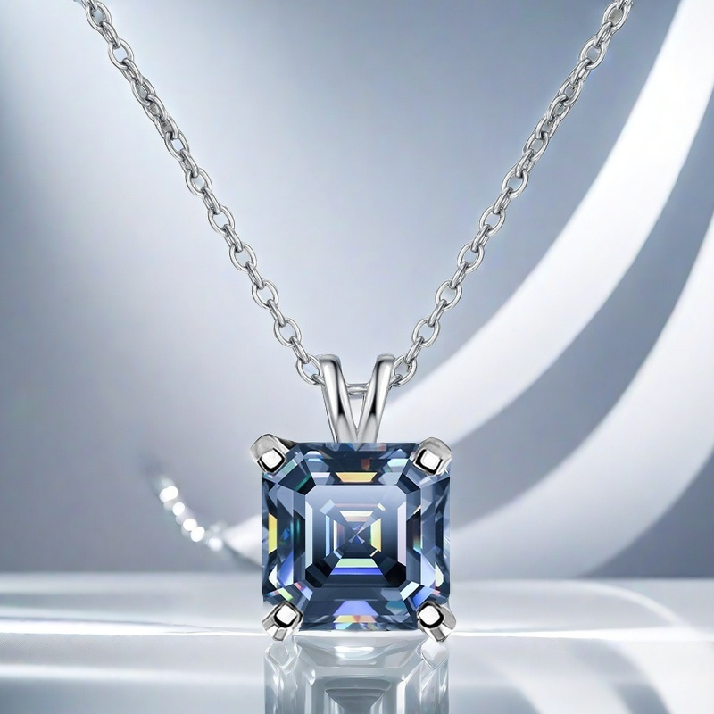 Moissanite Pendant Necklace in S925 Sterling Silver