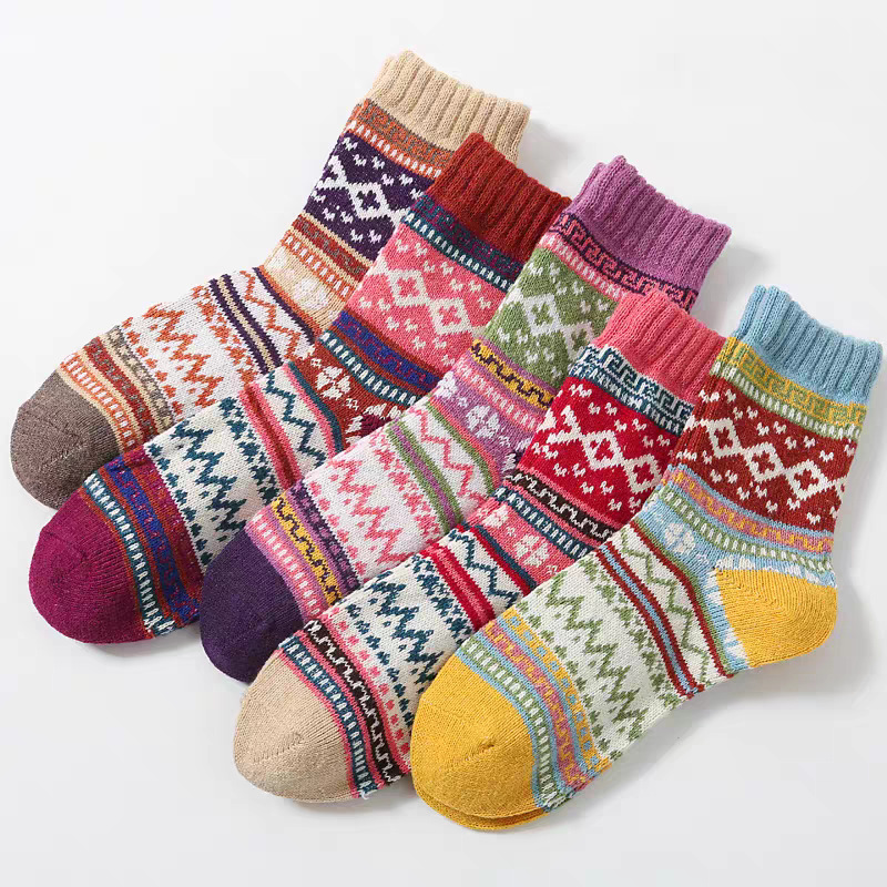 TEMU Retro Women's Mid-calf Socks Ethnic Style Thick-knit Socks Autumn/winter Thickened Warm Women's Socks (2 Random Pairs 5 Colors)