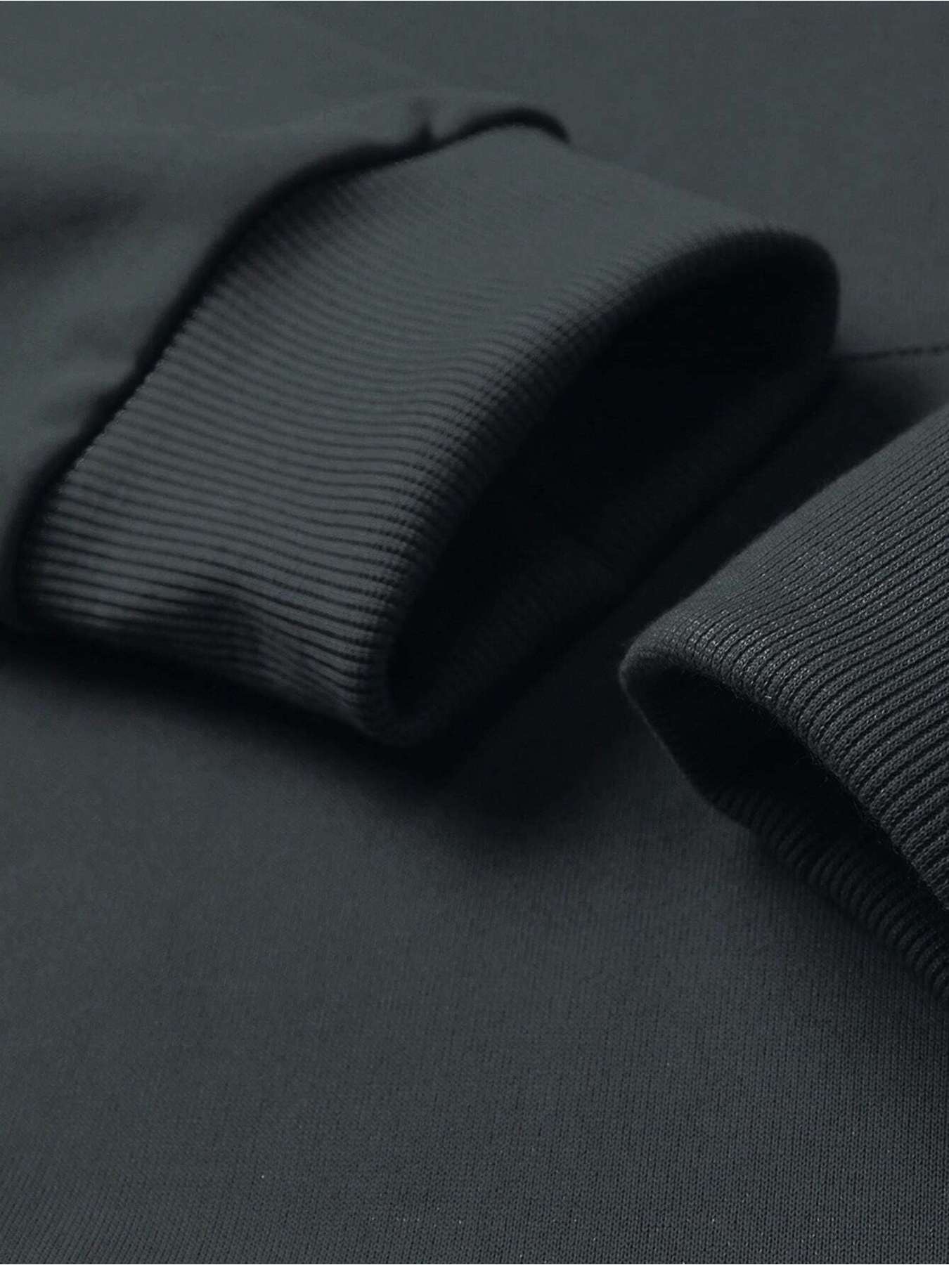 Men's 3pcs Hooded Sweatshirt Set, Long Sleeve Pullover with Kangaroo Pocket and Drawstring Hood, Graphic Print Streetwear for Gym, Jogging, Outdoor Activities, Machine Washable Casual Autumn/Winter Sportswear, Ideal for Daily Wear and Outdoor Use