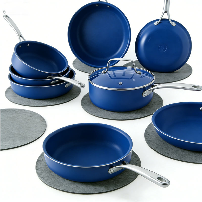 Juego de 3 piezas de ollas para salsa antiadherentes con divisor de plato de fieltro | Adecuado para revestimiento de cerámica con tapa, juego de sartén pequeña con mango aislante, olla de inducción, cuenco grueso de fieltro y almohadilla divisora absorbente para platos