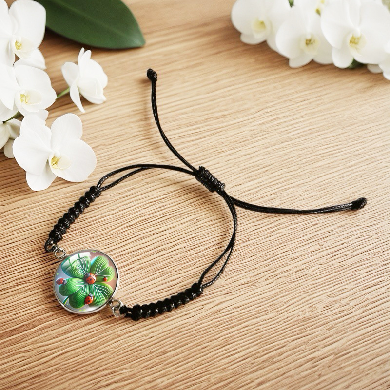 Stylish Handmade Bracelet with Lucky Four-Leaf Clovers
