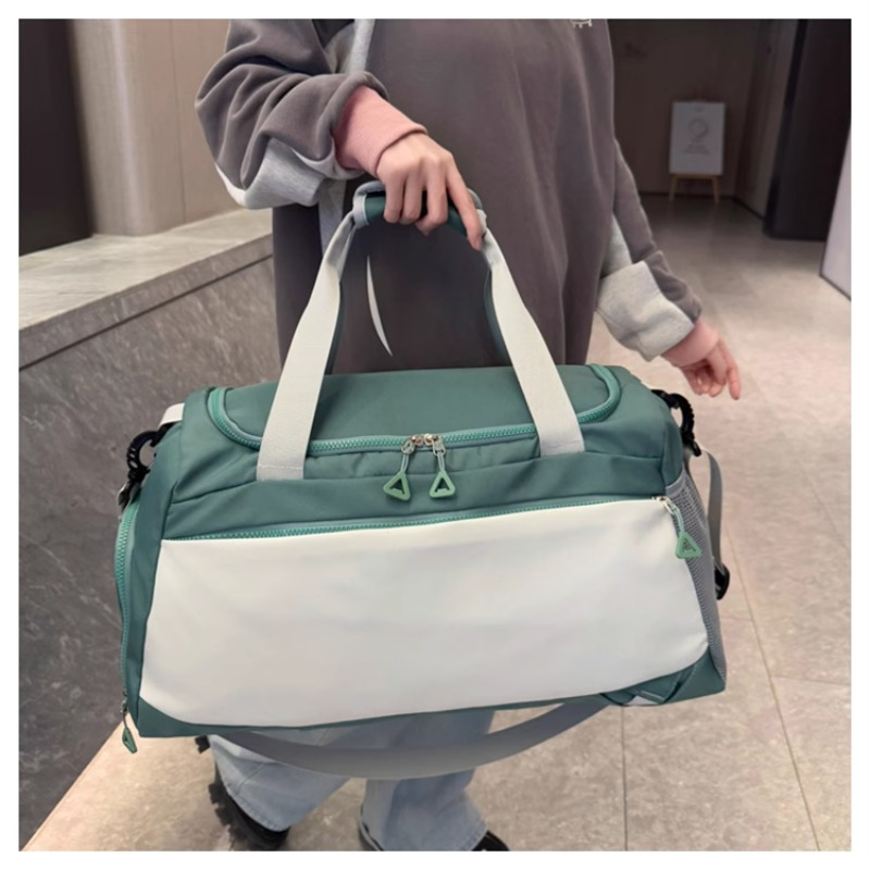 Gran Capacidad Bolsa de Gimnasio y Viaje - Convertible en Mano, Hombro o Mochila con Cierre de Cremallera - Equipaje Ligero y Duradero para Mujeres/Hombres, Negocios, Vacaciones, Yoga, Gimnasio - Compartimento Principal Espacioso & Organizador Frontal - Bolso Diario, Escapada de Fin de Semana, Diseño Minimalista, Correas Ajustables, Tote Portátil, Para Viajeros Frecuentes, Equipo Deportivo, Versátil, Costuras Reforzadas, Estilo Activo