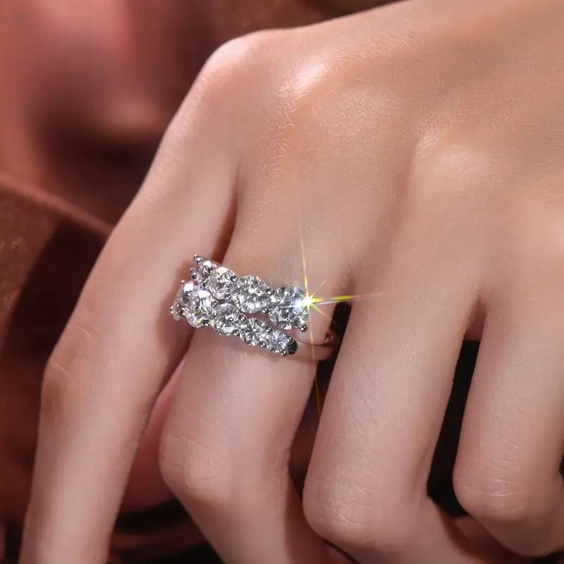Adjustable Women's Ring with Zirconia Stones Golden Tone