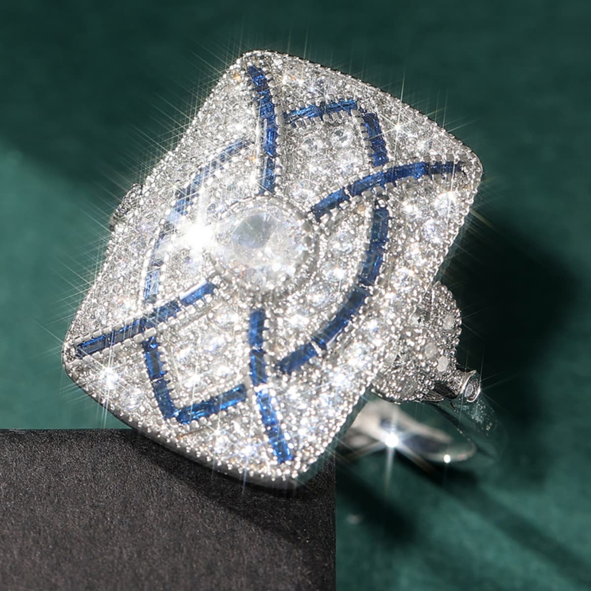 Unisex Art Geometric Blue-White Zirconia Ring