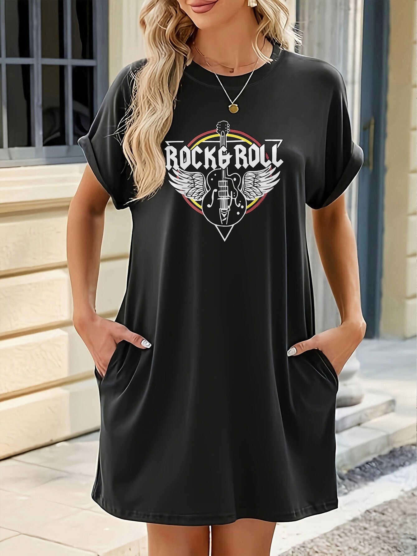 Vestido de camiseta gráfica de para mujer con bolsillos Cuello  manga corta color beige para