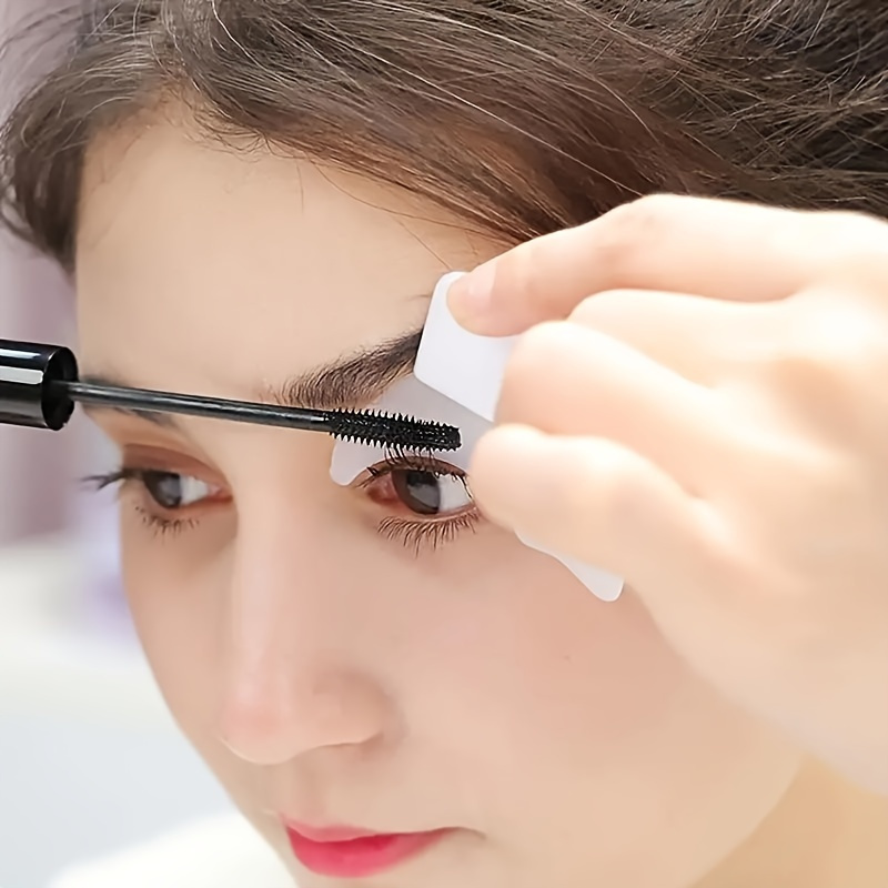 Multifunctional Silicone Eye Makeup Accessory for Quick Application
