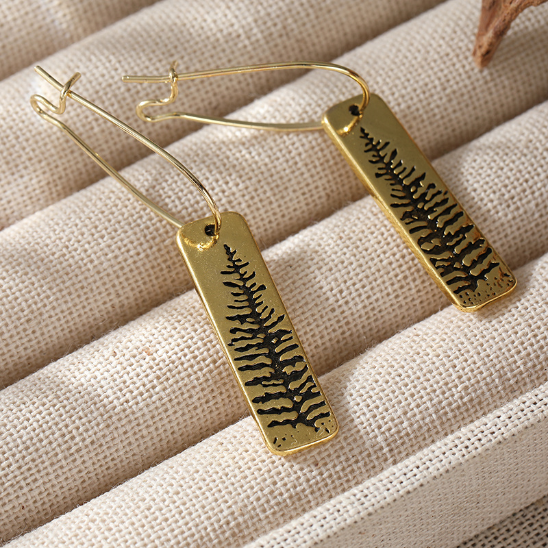 Retro Ethnic Fern-Shaped Long Earrings