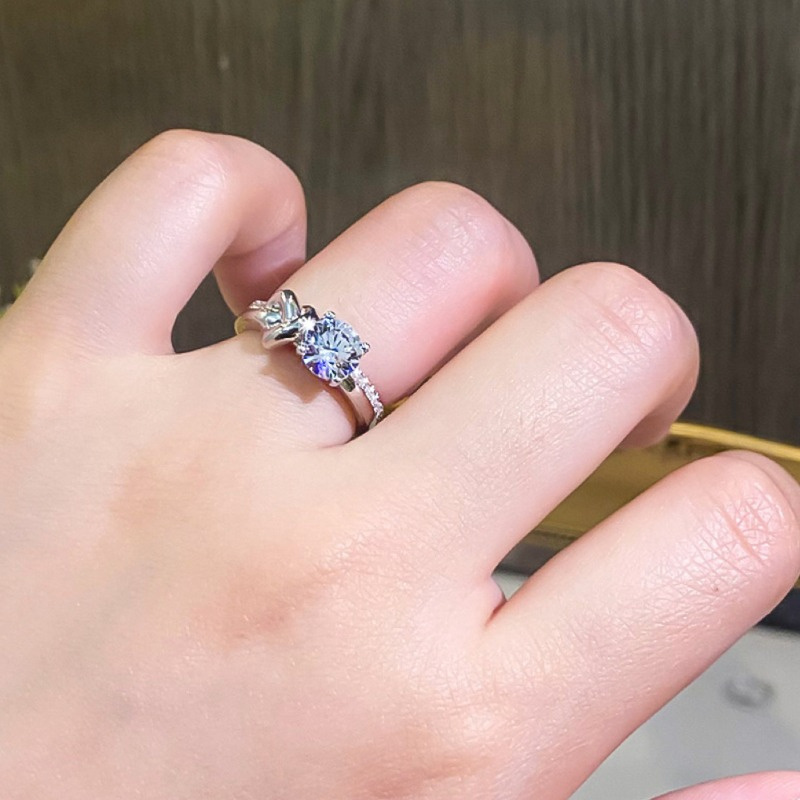 Women's Heart Moissanite Ring in 925 Silver