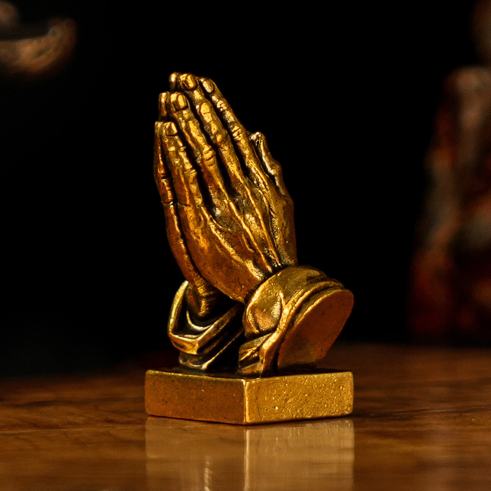 TEMU 100% Solid Brass "" Sculpture, Retro Desktop Decor - Faith-inspired Figurine, Collectible Figurines For Desk Ornament & Home Accent, Ideal Gift