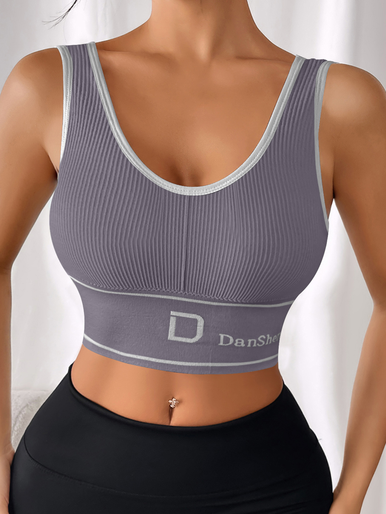 DanShen Women's High-Support Sports Bra - Wireless, Padded, Stretchy Nylon Blend for Yoga & Running, Mint Green Ribbed Design with White Logo, Machine Washable