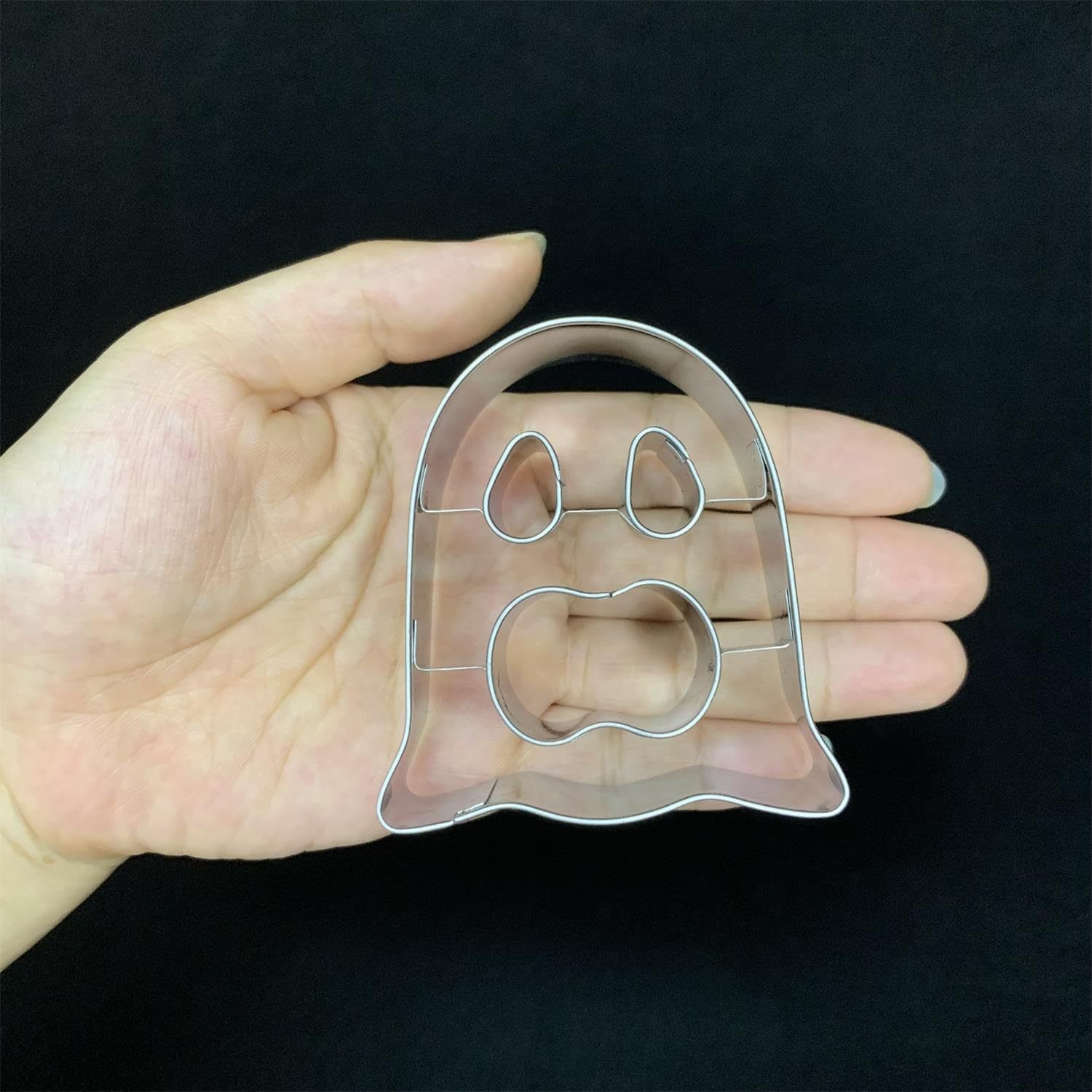 Image of 1pc 3d Halloween -shaped Cookie Cutter, 1pc 3d Biscuit Cutter, 430 Stainless Steel Blade. Dishwasher Safe - Suitable For Baking, Halloween Themed Parties, Baking Activities