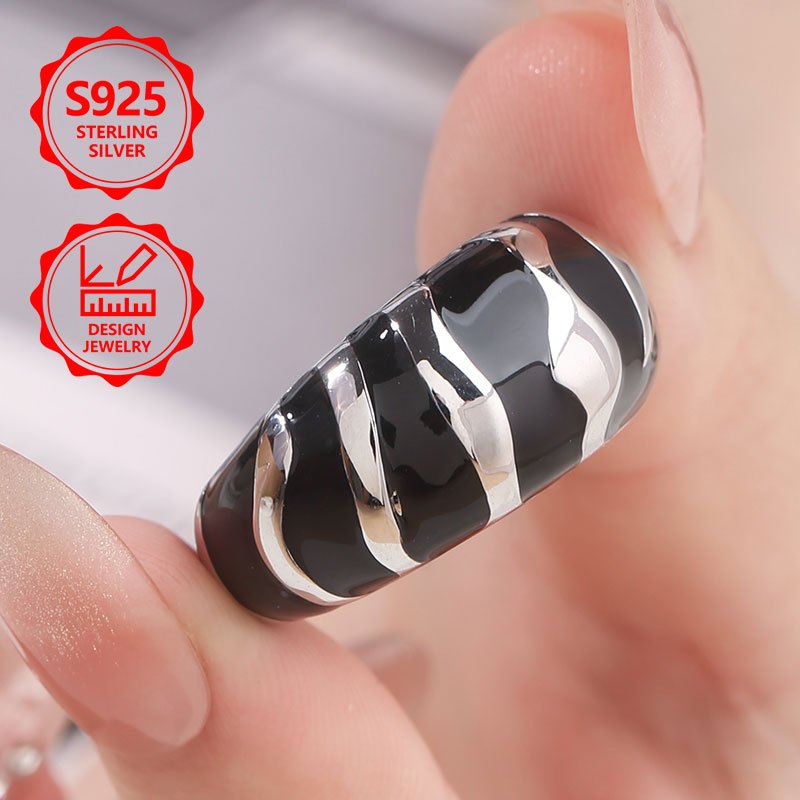 Image of 925 Sterling Silver Exquisite Women's Fashion Ring, Elegant And Fashionable, High-value Women's Jewelry Ring, Suitable For Vacation Travel, Daily Wear, Is The Perfect Commemorative Gift For