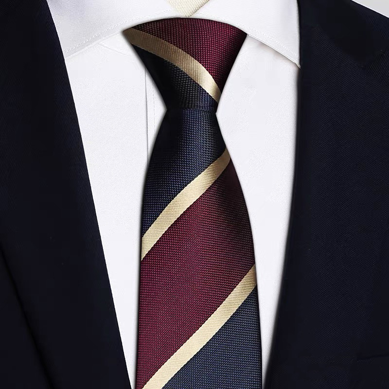 E-shop 1 Herrenkrawatte im klassischen Stil, rot-blau gestreiftes Muster, sehr auffällig und kreativ, geeignet für formelle Herrenbekleidung, Anzüge,