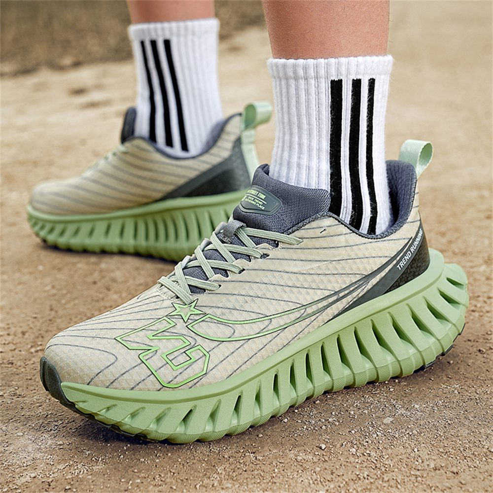 Carbon Plate Technology - Men's Road Running Shoes, Thick-Soled Casual Sneakers for Men, Comfortable and Breathable Fabric Upper, Cushioning and Shock-Absorbing MD Midsole, Slip-Resistant and Wear-Resistant Rubber Outsole, Low-Top Lace-Up Closure
