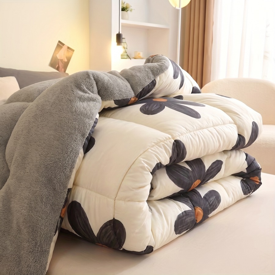 Image of Warm Thickened Comforter King Size, Cozy Cloud-like Fluffy Down Alternative Blanket, Vibrant Sunflower Pattern Reversible Bedspread
