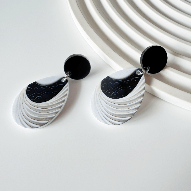 Women's Artistic Textured Wave Water Drop Earrings