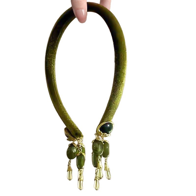 Image of 1pc Weiwai Vintage Velvet Chinese Style Tassel Headband For Women 2025 New Model High-end Ancient Style Hairpin Hair Styling Tool