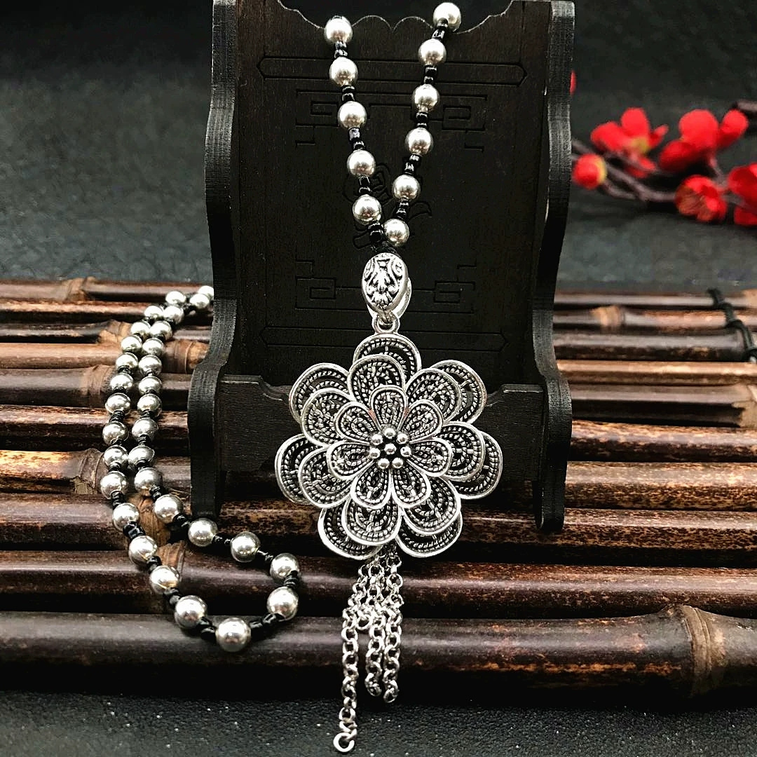TEMU A Vintage Transfer Printed Vintage Pendant Suitable For Women' And Birthdays As A Necklace Gift