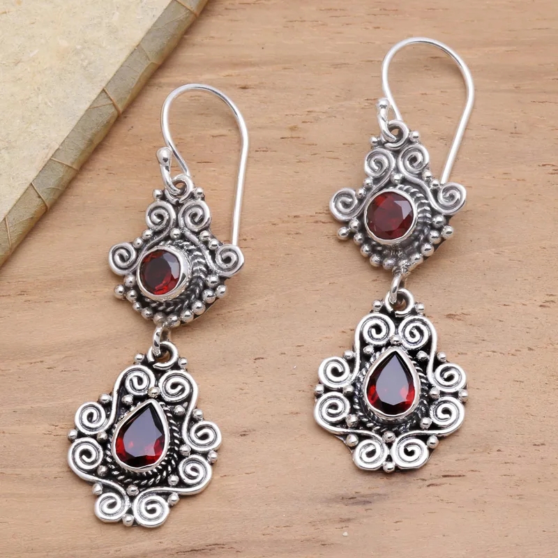 Women's Retro Ethnic Style Engraved Spiral Pendant Earrings, Elegant
