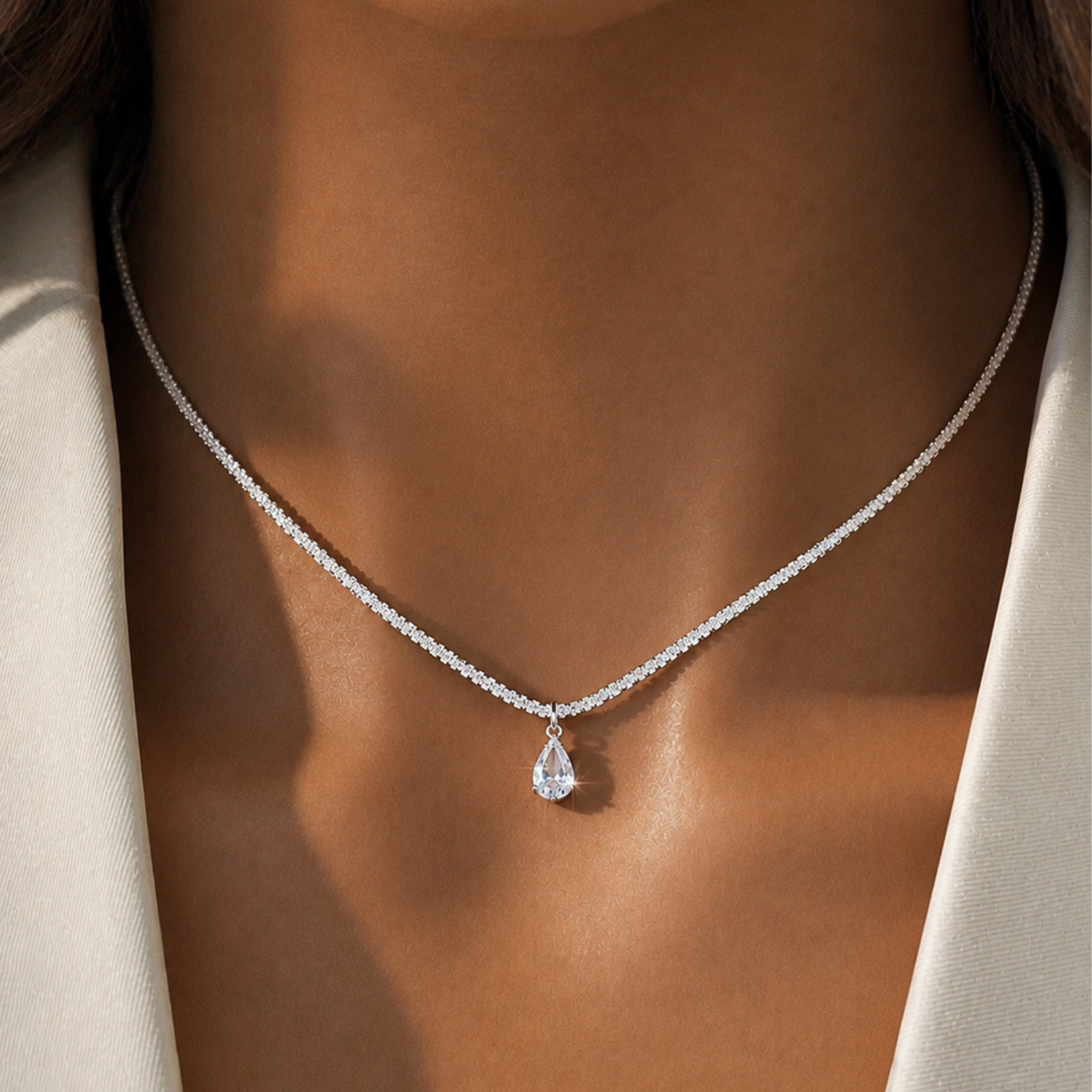 TEMU Collar con colgante de pedrería plateada para mujer, cadena para la clavícula con colgante de , collar de cadena , elegante, de lujo y versátil,