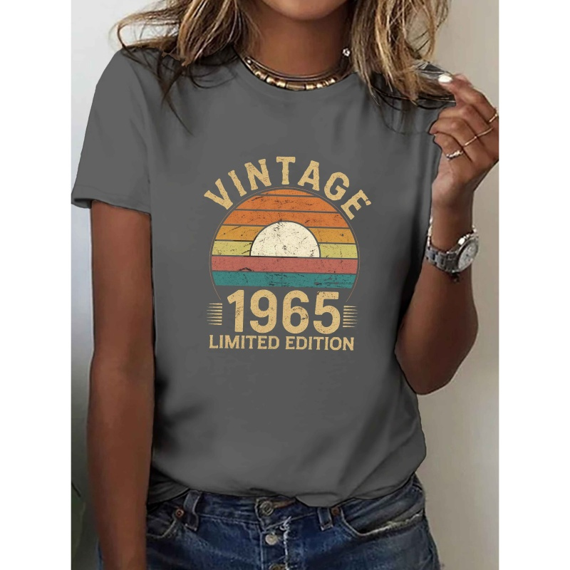 

Women' 1965 T-shirt - Retro Sunset Graphic, Green Short Sleeve Crew Neck Casual Top, Polyester , Machine Washable