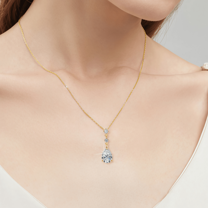 A 925 Silvery 2-carat Teardrop Pendant, Ocean Heart, a Niche Minimalist Elegant Autumn/winter Holiday Gift for Men and Women, Couples' High-quality Pendant Necklace Collarbone Chain. Suitable for Black Friday, Weddings, Banquets, Parties